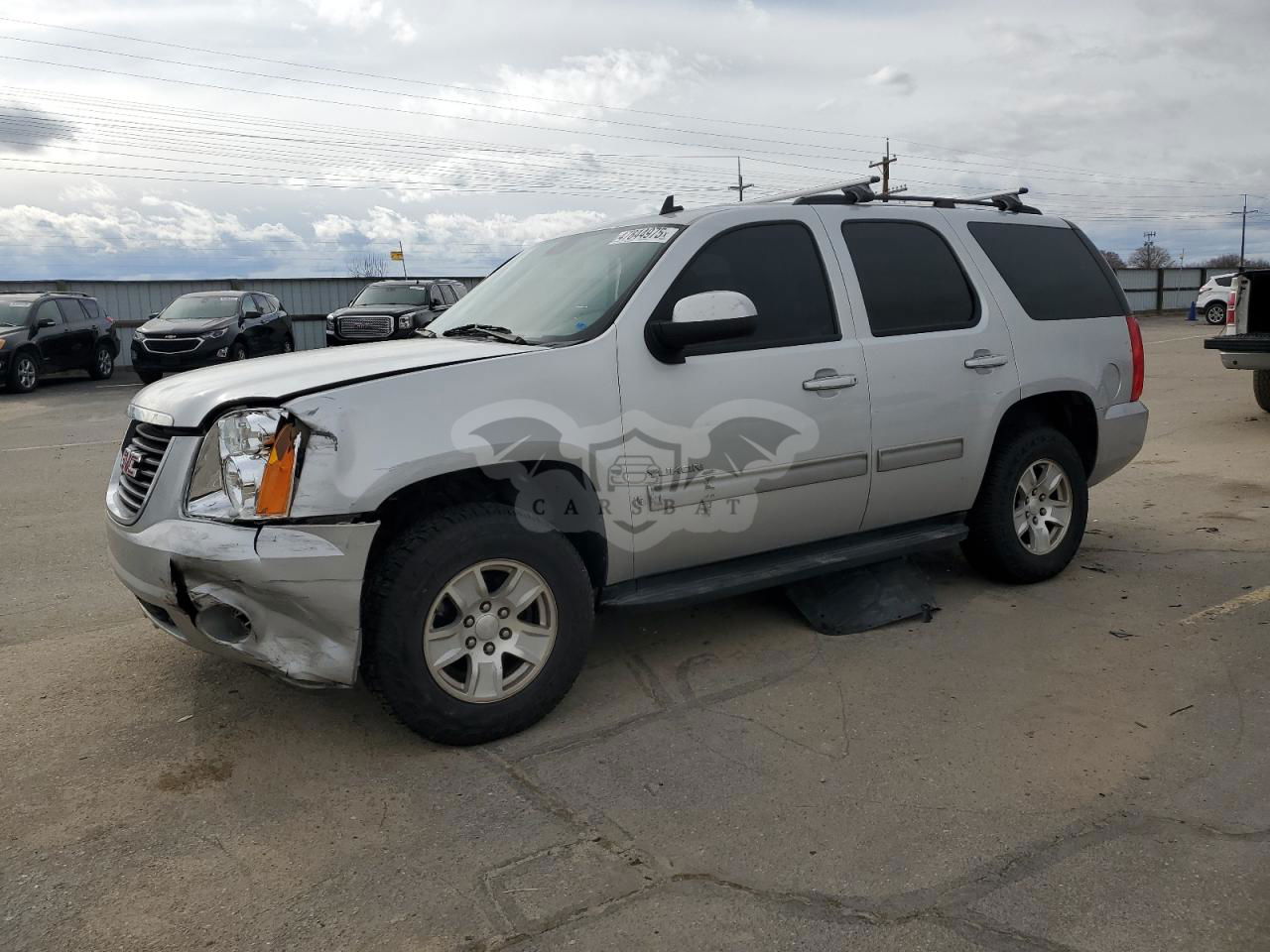 GMC Yukon SLE 5.3L  8 2014