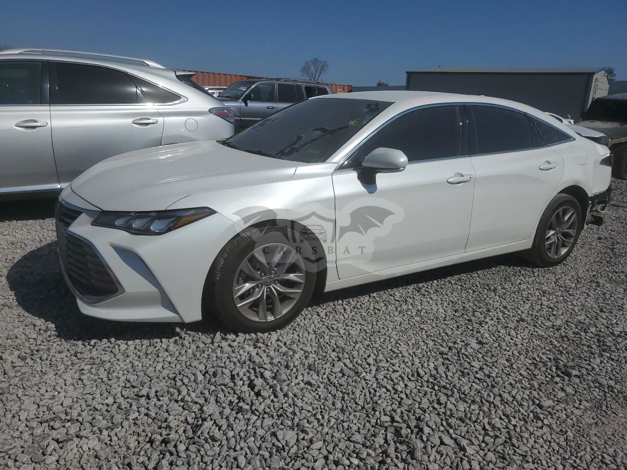 Toyota Avalon XLE 3.5L  6 2020