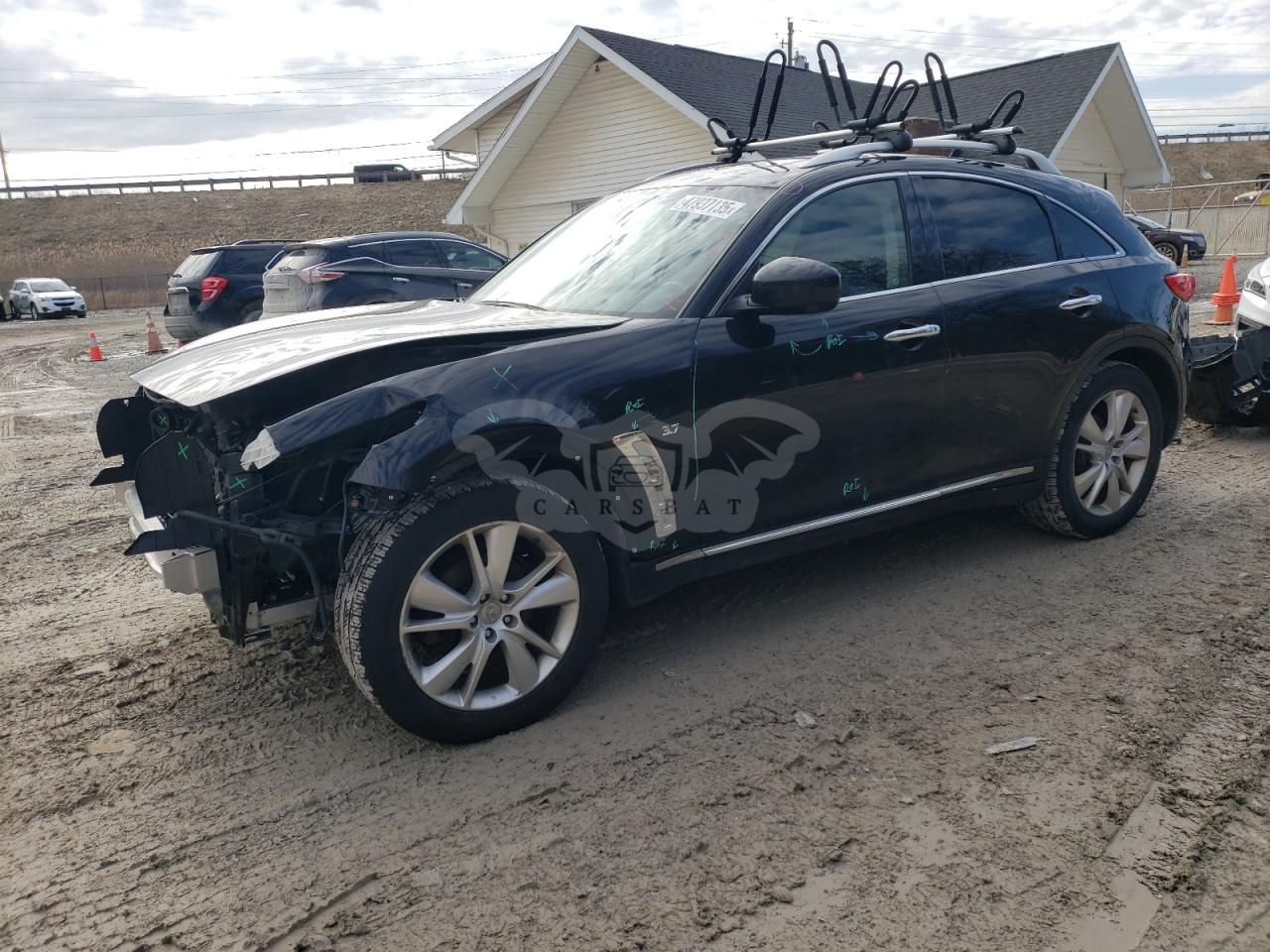 Infiniti QX70 3.7L 6 2014