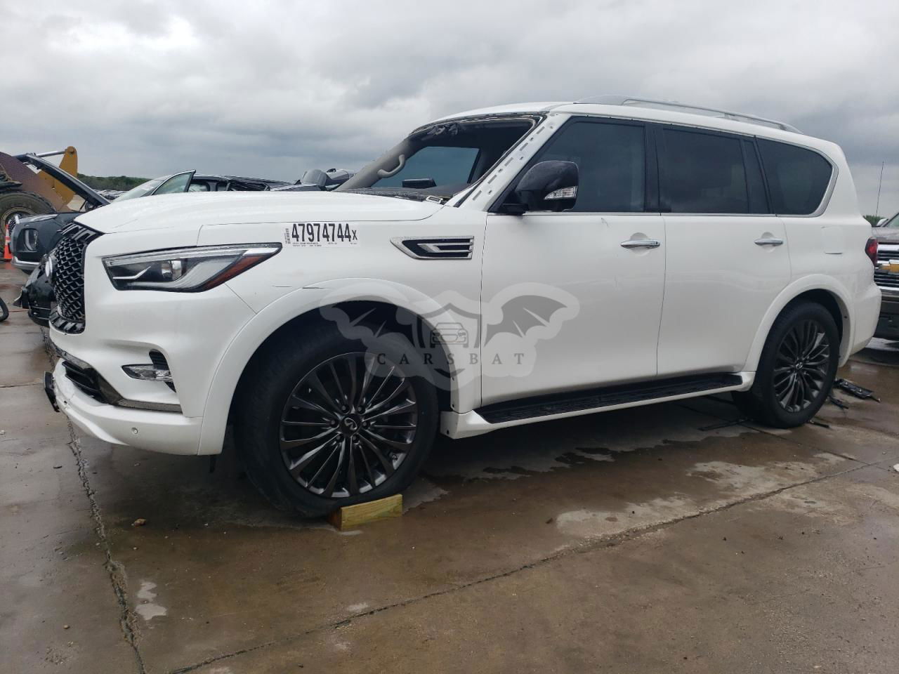 Infiniti QX80 2022