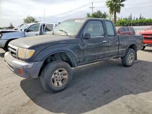 Toyota Tacoma 3.4L 6 2000