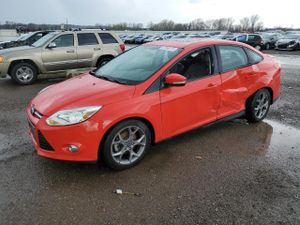 Ford Focus SE 2.0L 4 2014
