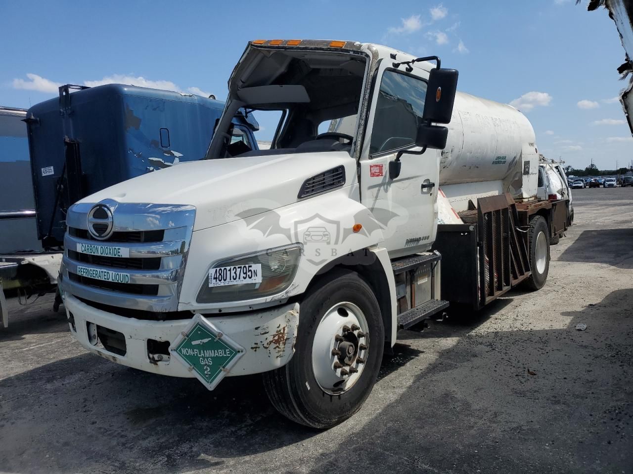 Hino Motors 338 7.6L 6 2013