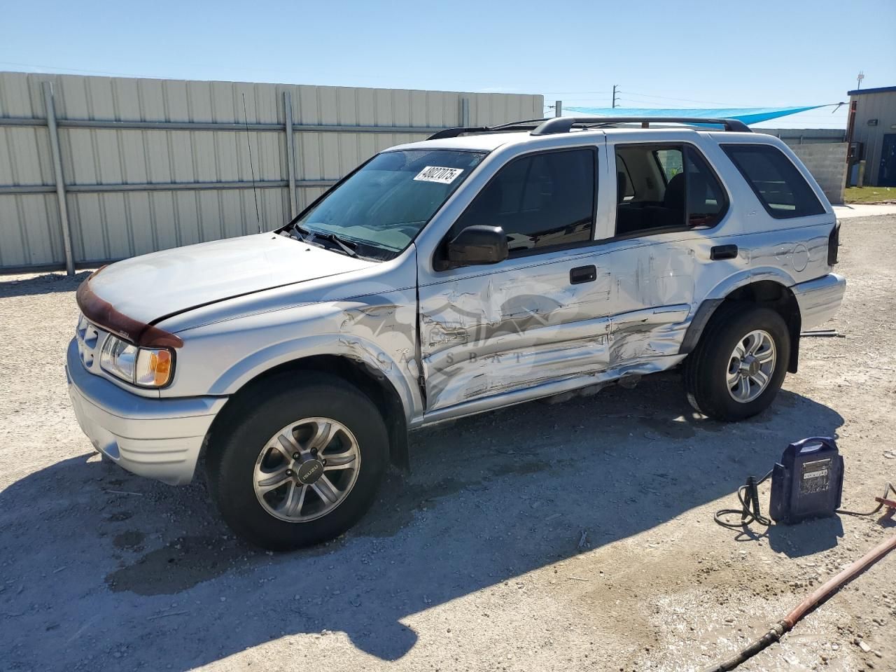 Isuzu Rodeo S 3.2L 6 2001