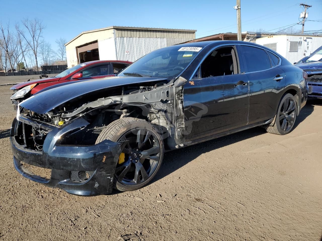 Infiniti M37 X 3.7L 6 2013