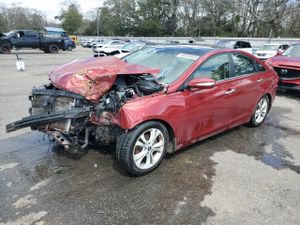 Hyundai Sonata SE 2.4L 4 2013