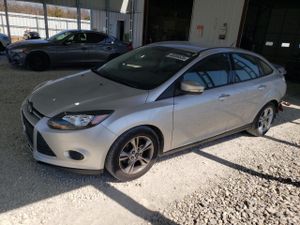 Ford Focus SE 2.0L 4 2014