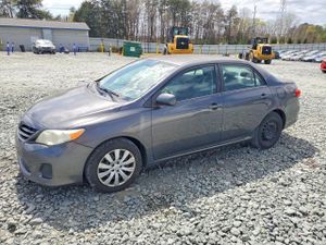 Toyota Corolla 1.8L 4 2013