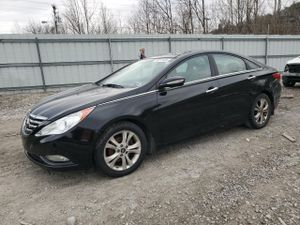 Hyundai Sonata SE 2.4L 4 2013
