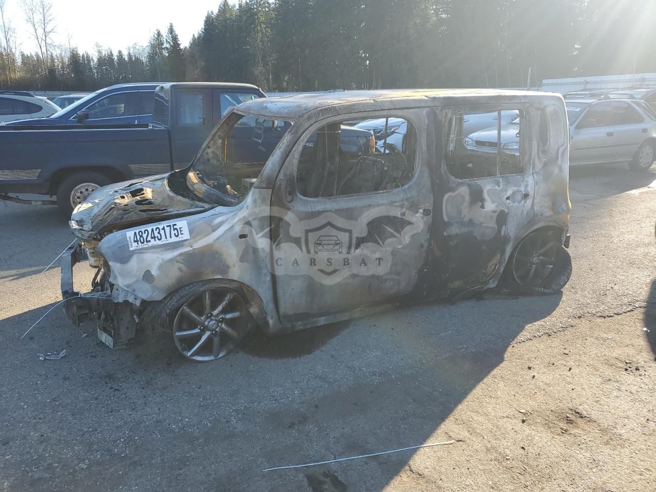 Nissan Cube BASE 1.8L 4 2011