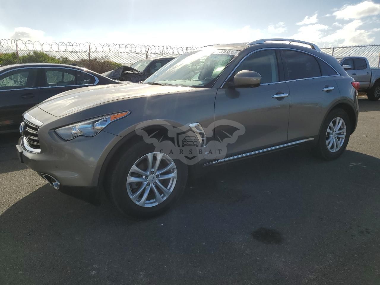 Infiniti FX 3.7L 6 2013