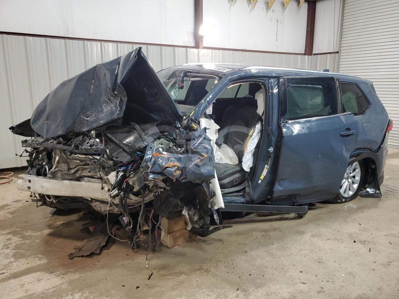 Toyota Grand Highlander XLE 2.4L 4 2024