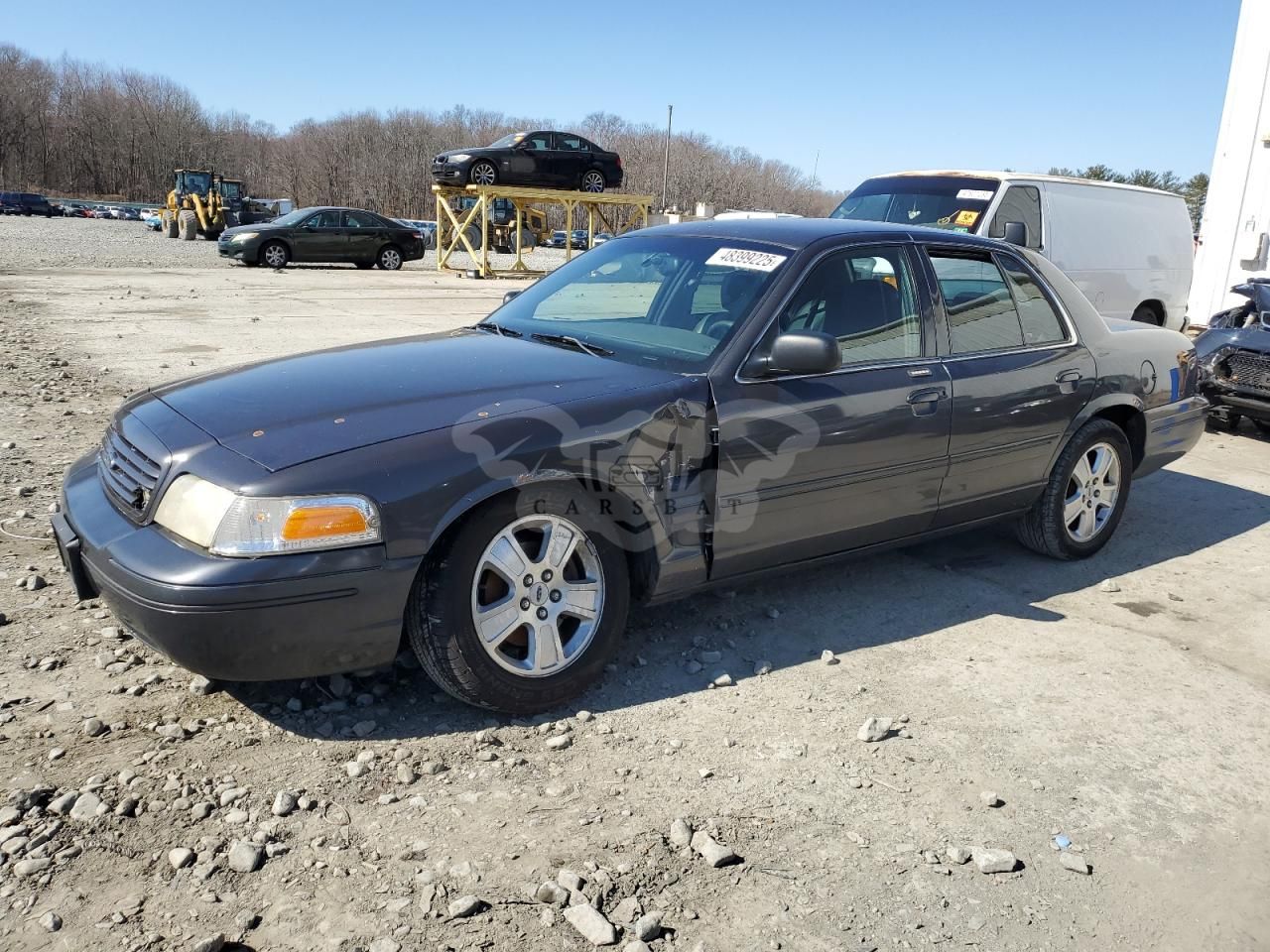 Ford Crown LX 4.6L 8 2005