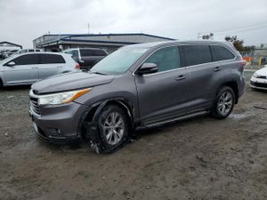 Toyota Highlander XLE 3.5L 6 2014