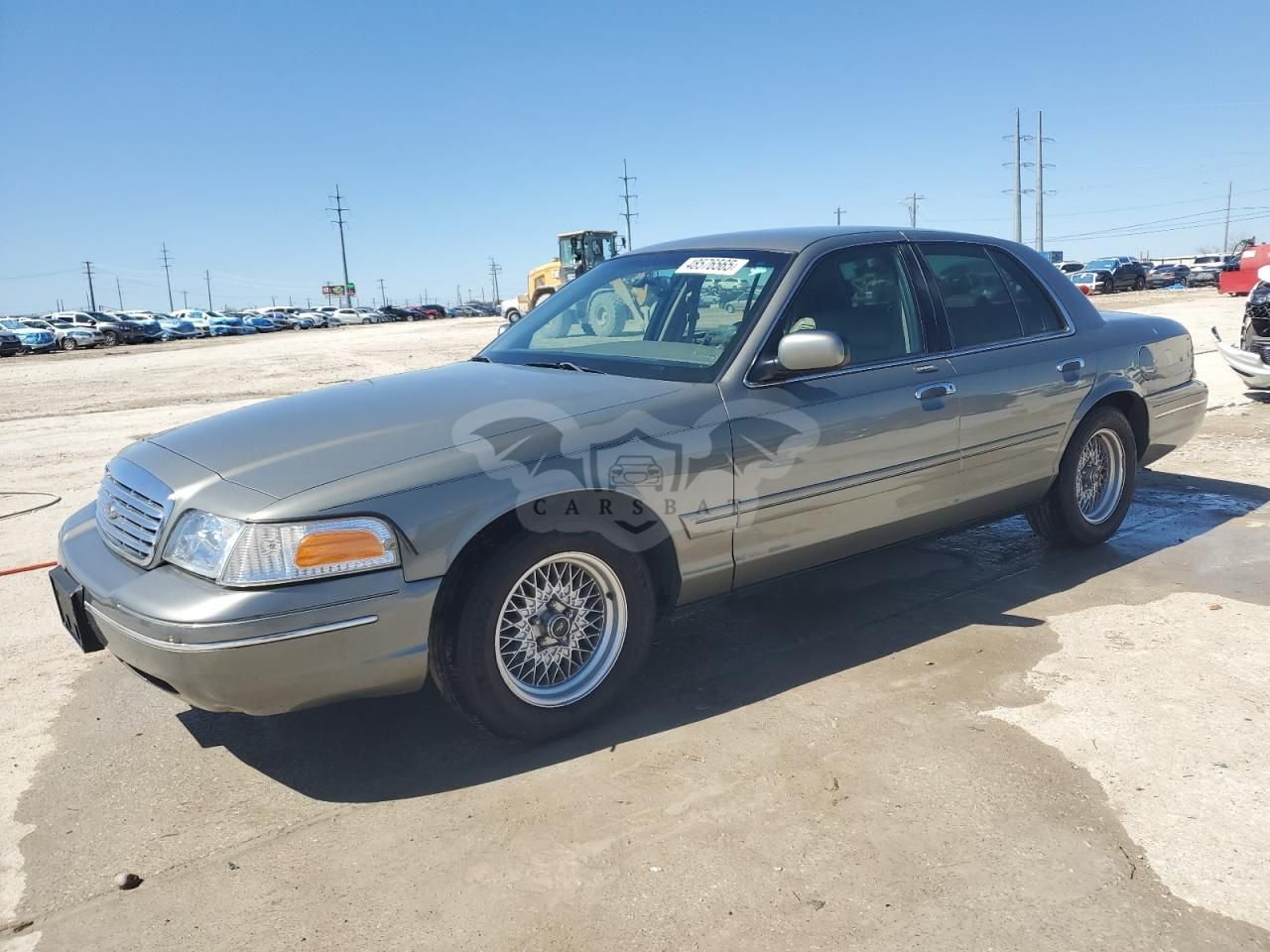Ford Crown LX 4.6L 8 2001