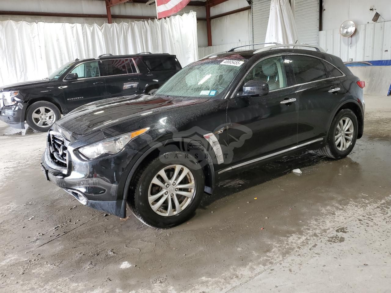 Infiniti QX70 3.7L 6 2015