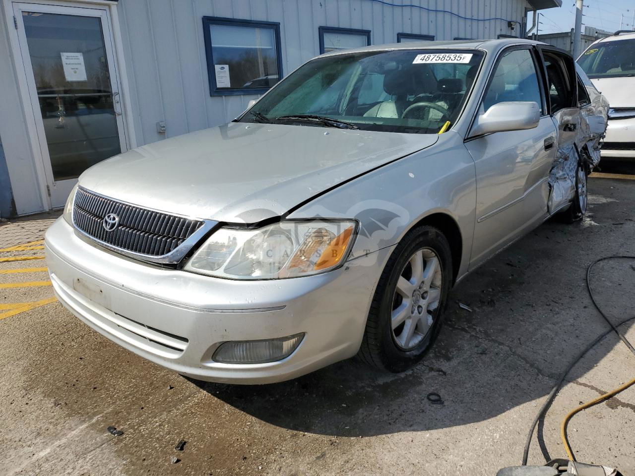 Toyota Avalon XL 3.0L  6 2002