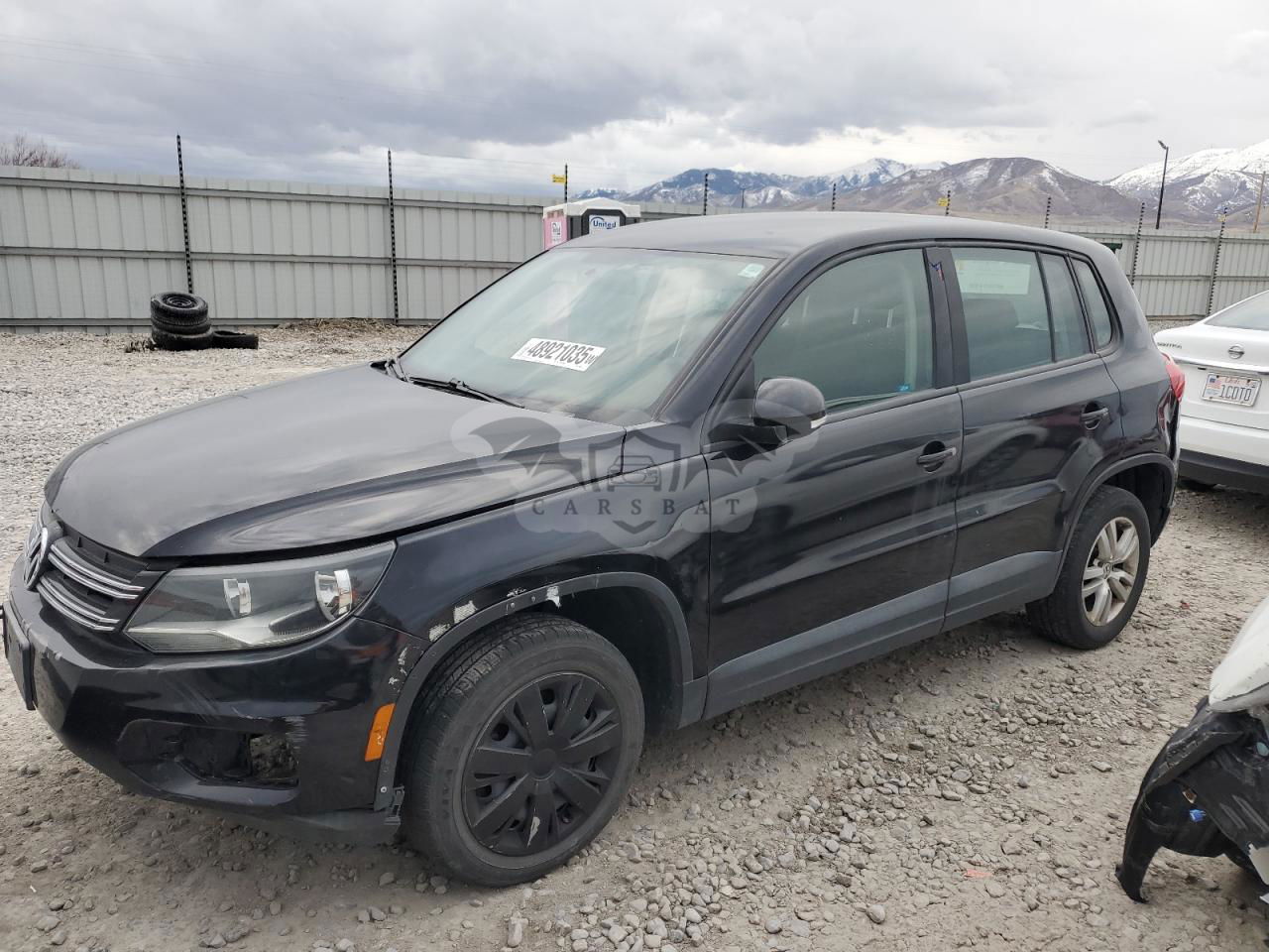Volkswagen Tiguan S 2.0L  4 2013