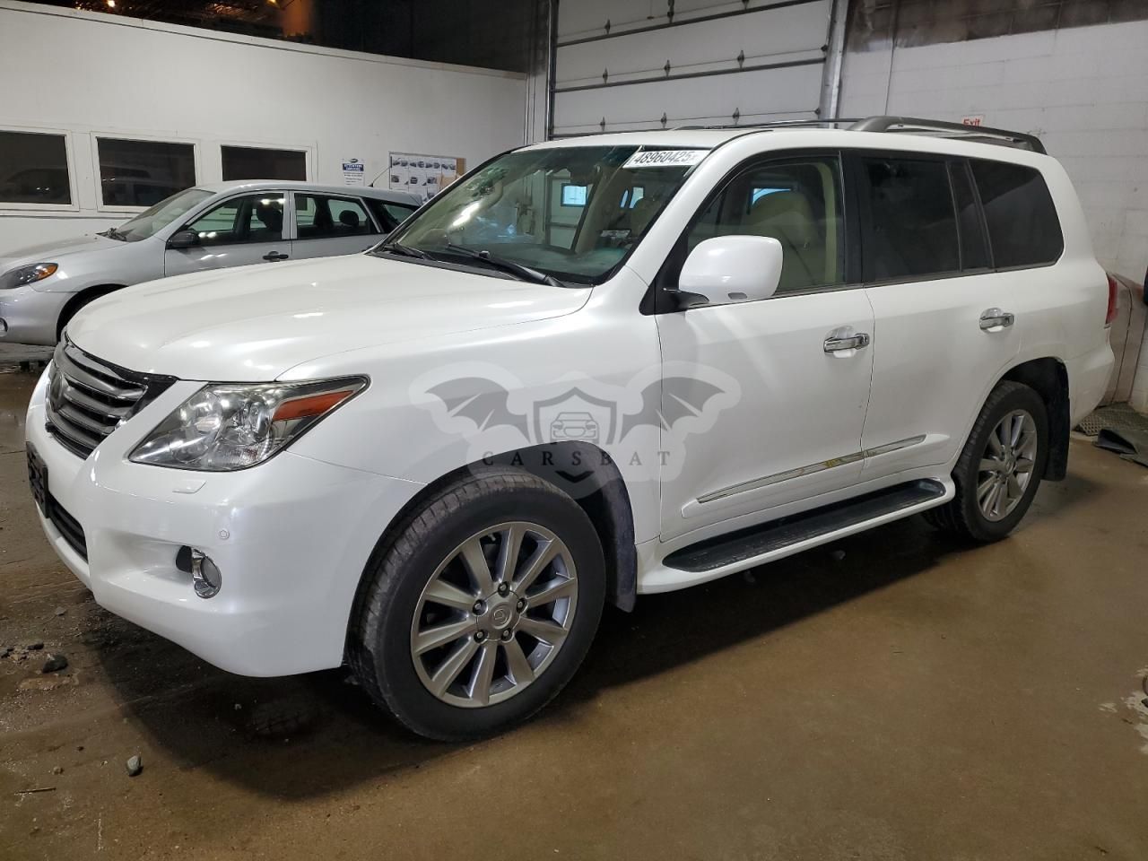 Lexus LX 570 5.7L 8 2011