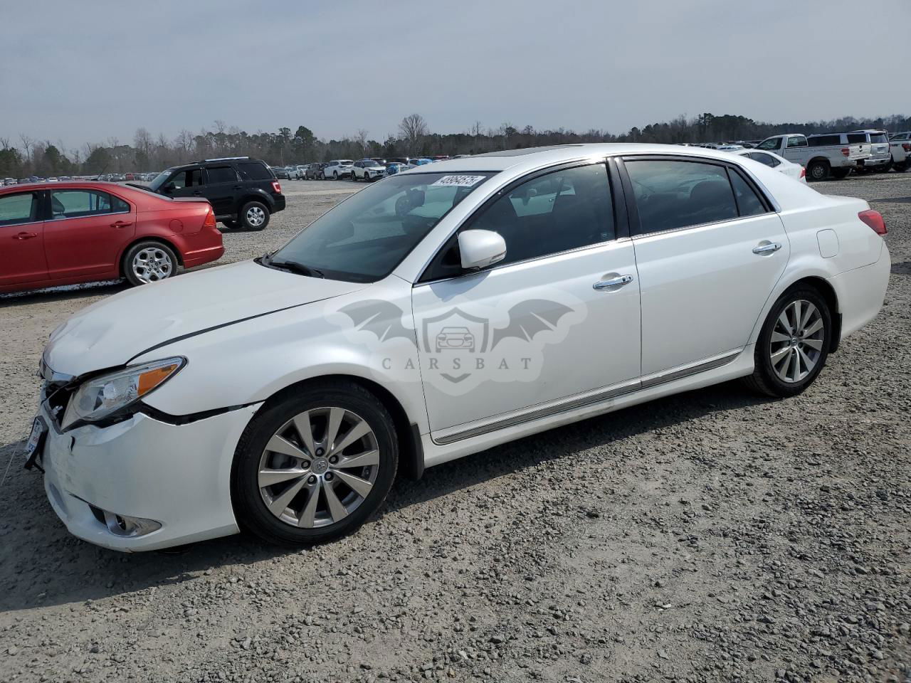 Toyota Avalon BASE 3.5L  6 2012
