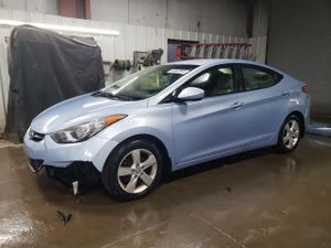 Hyundai Elantra GLS 1.8L 4 2013