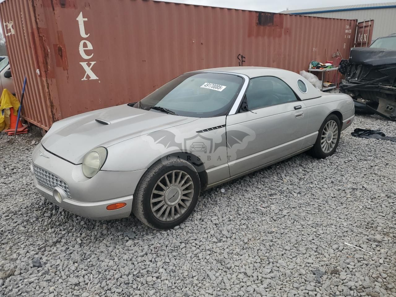 Ford Thunderbird 3.9L 8 2004