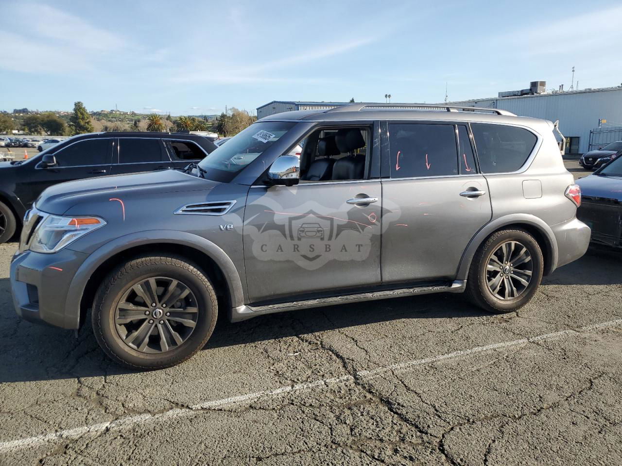 Nissan Armada PLATINUM 5.6L  8 2017