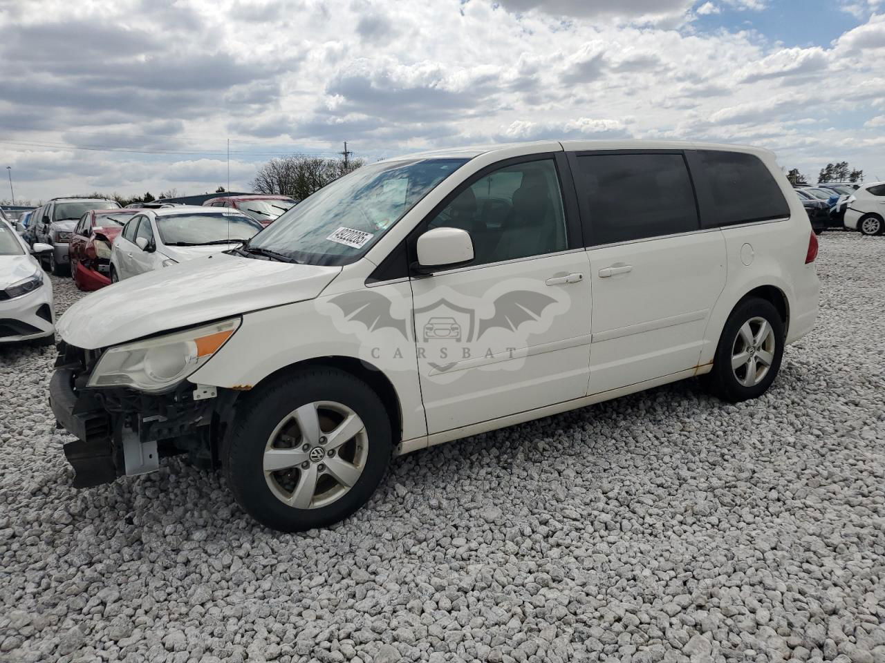 Volkswagen Routan SE 3.8L  6 2010
