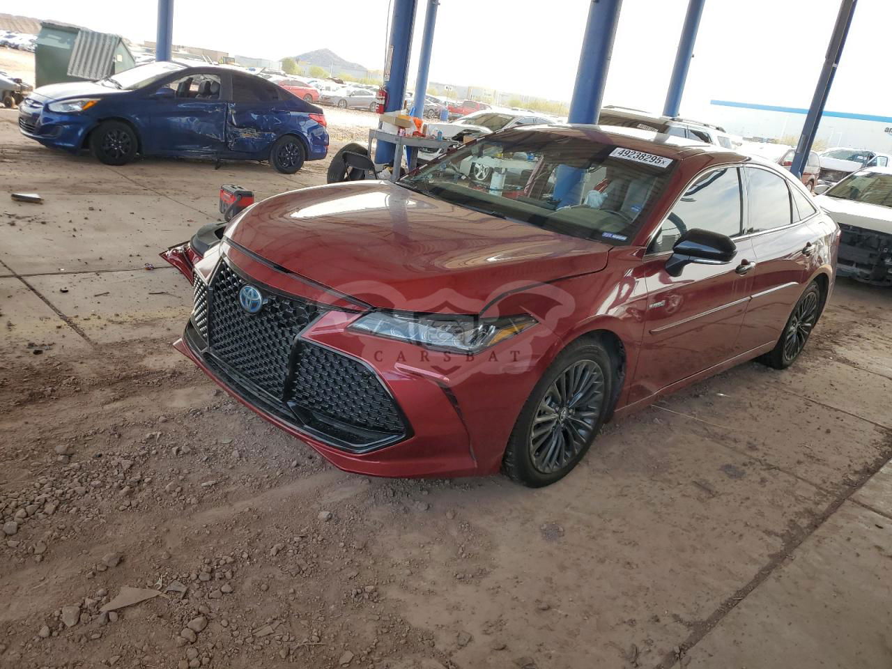 Toyota Avalon XLE 2.5L  4 2019