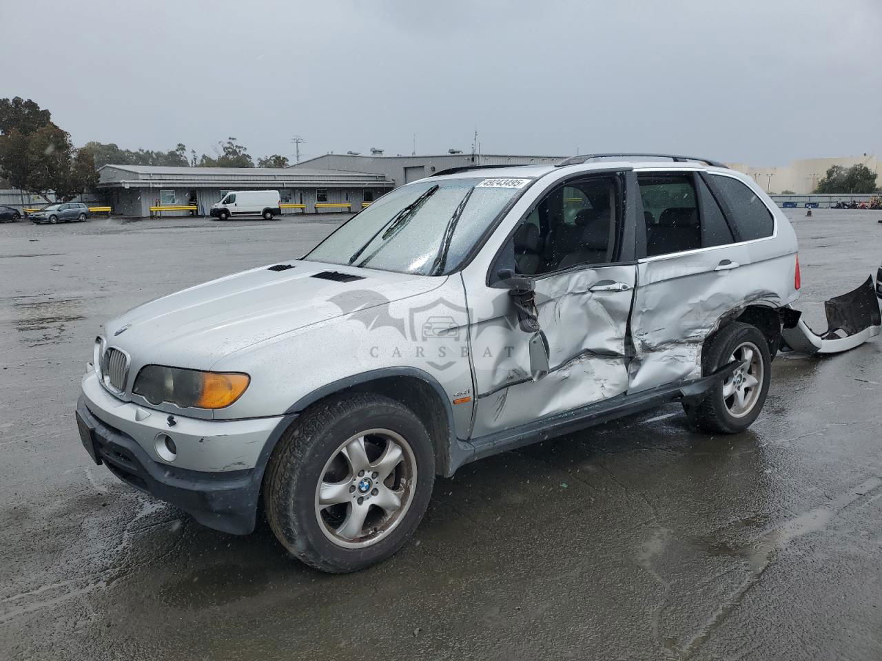 BMW X5 4.4I 4.4L  8 2001