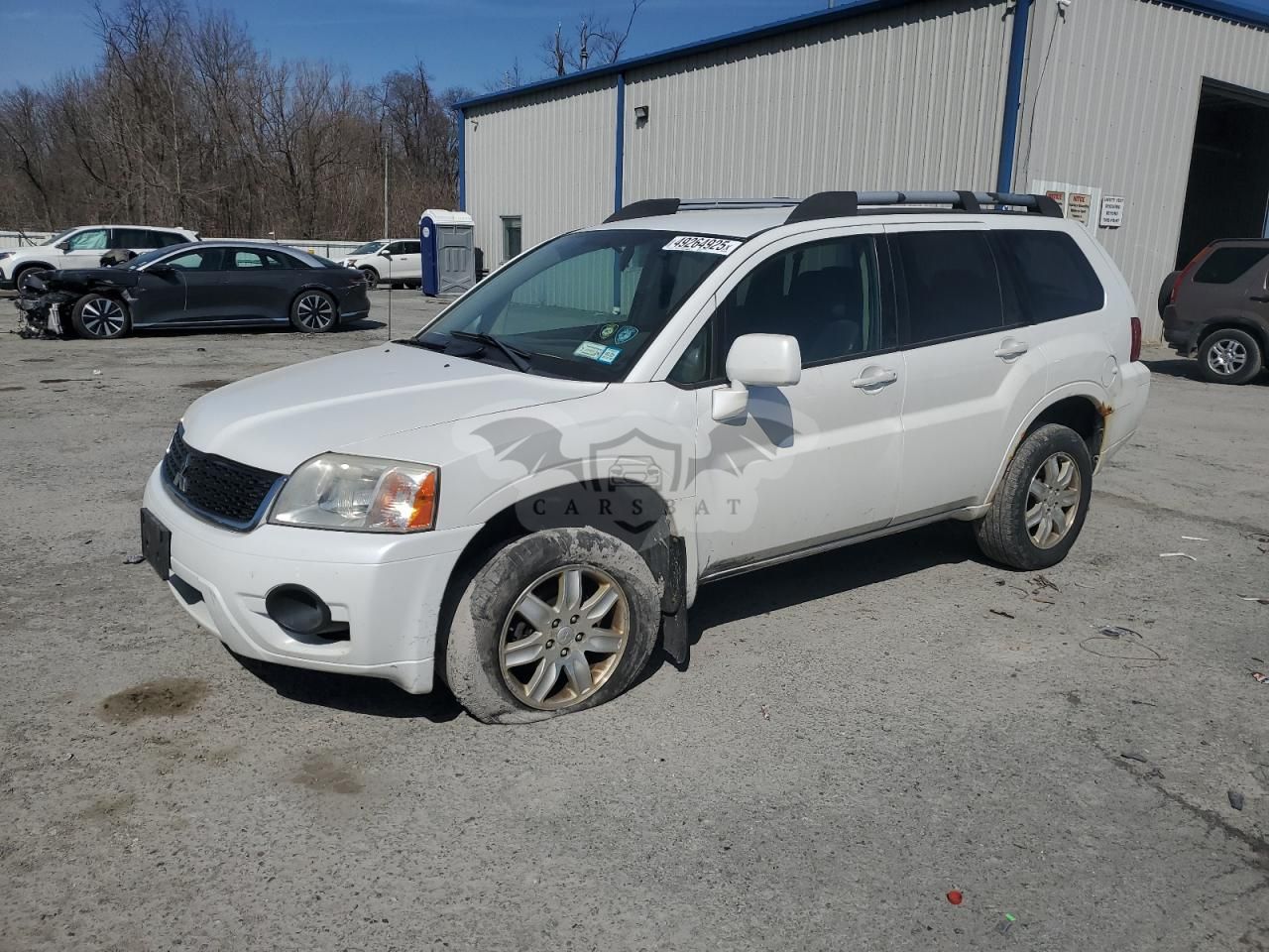 Mitsubishi Endeavor LS 3.8L 6 2011