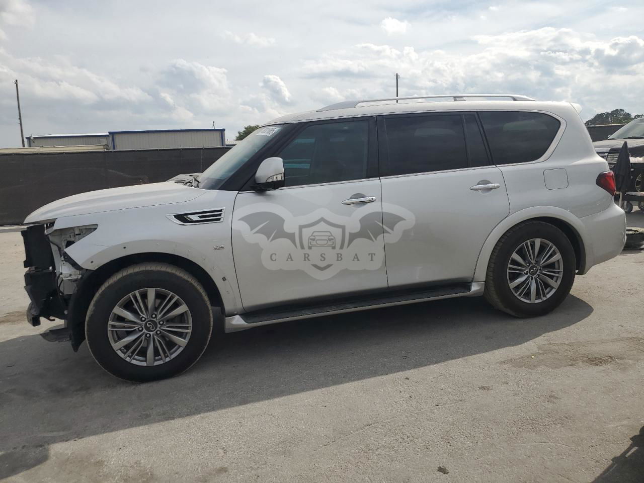 Infiniti QX80 LUXE 5.6L  8 2020