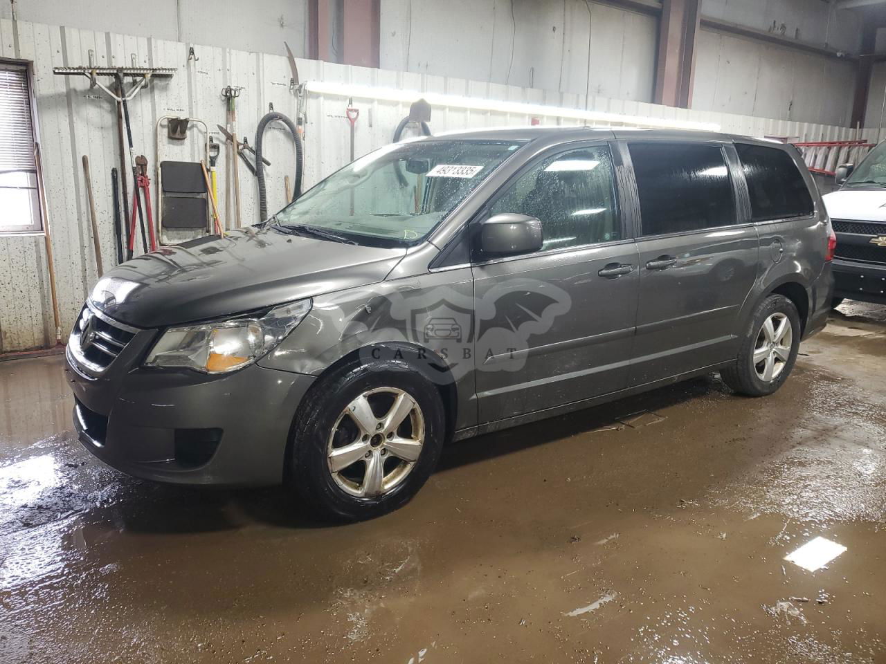 Volkswagen Routan SE 3.8L  6 2010
