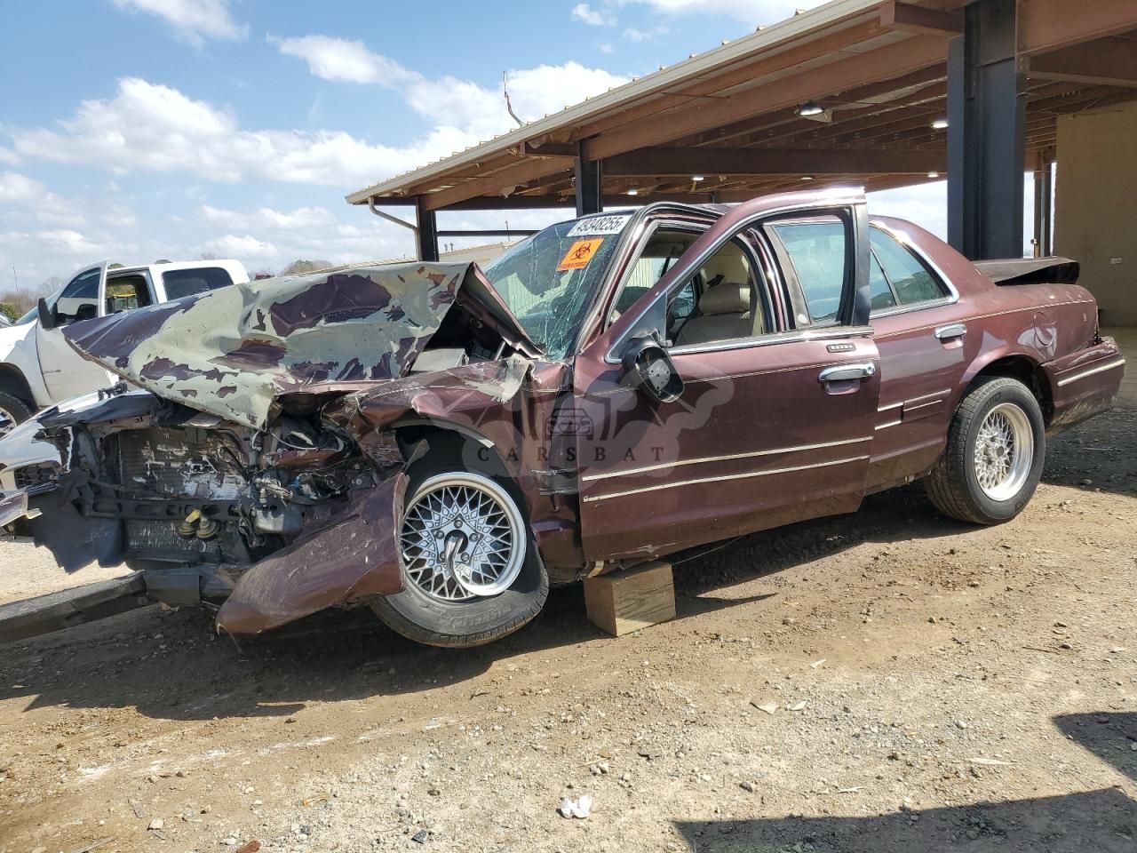 Ford Crown LX 4.6L 8 2001