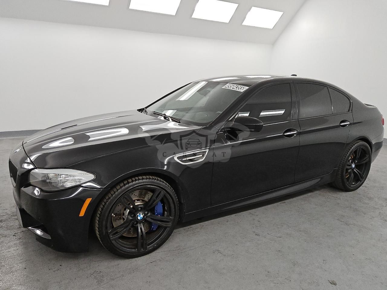 BMW M5 4.4L 8 2013