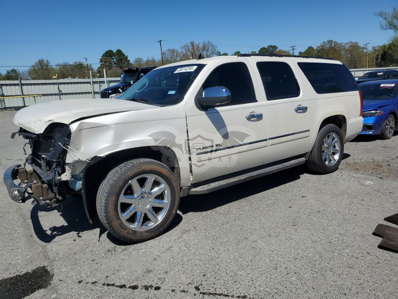 GMC Yukon C1500 SLT 5.3L  8 2011