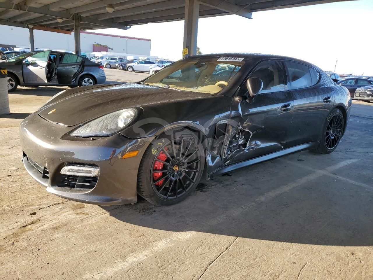 Porsche Panamera GTS 4.8L 8 2013