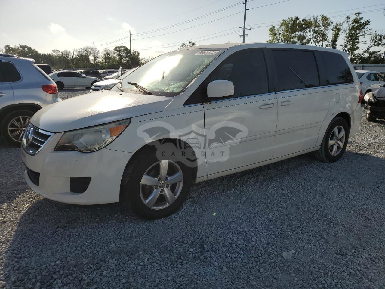 Volkswagen Routan SE 3.8L  6 2010