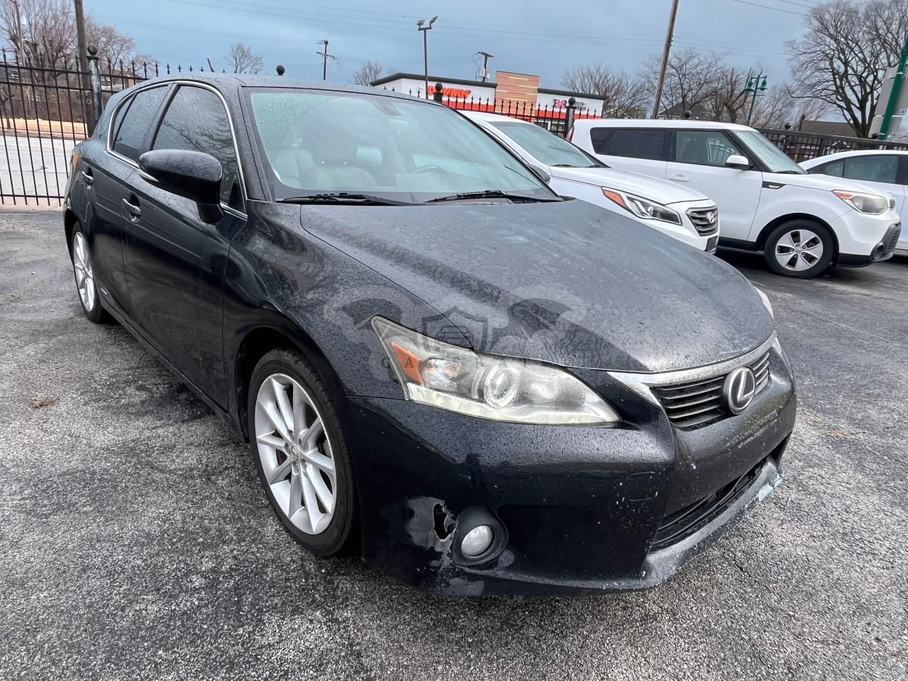 Lexus CT 200 1.8L 4 2012