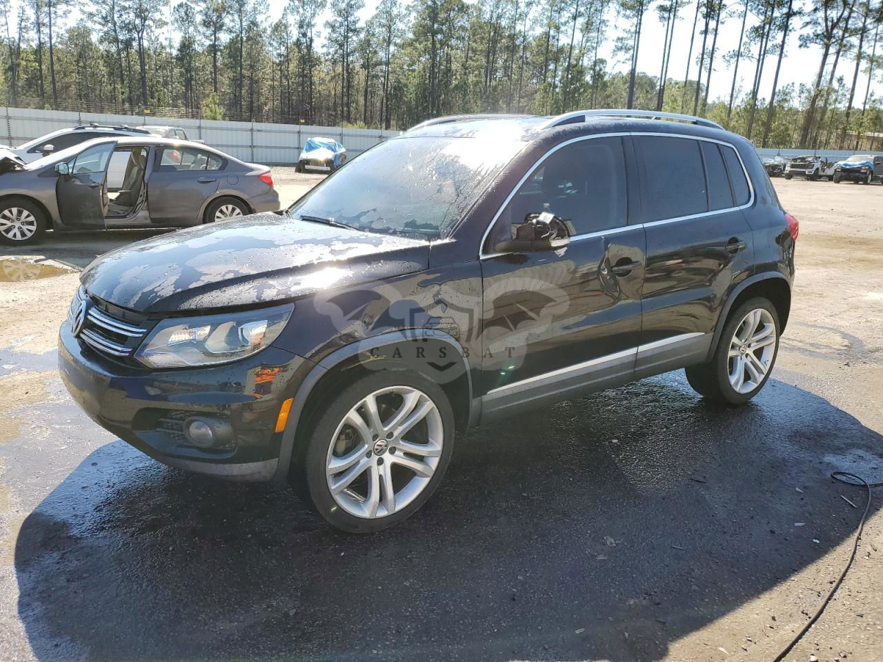 Volkswagen Tiguan S 2.0L  4 2013