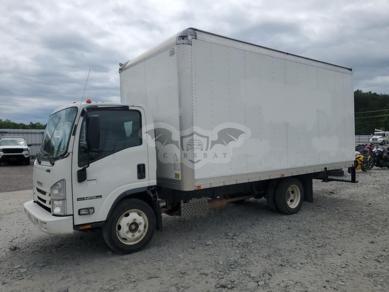Isuzu NPR 6.6L 8 2021