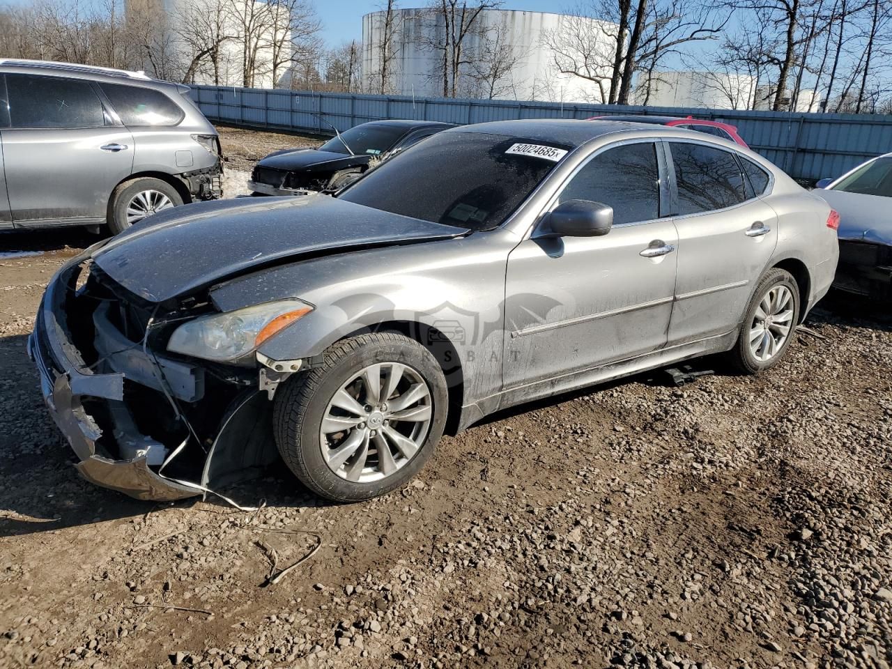 Infiniti M37 X 3.7L 6 2012