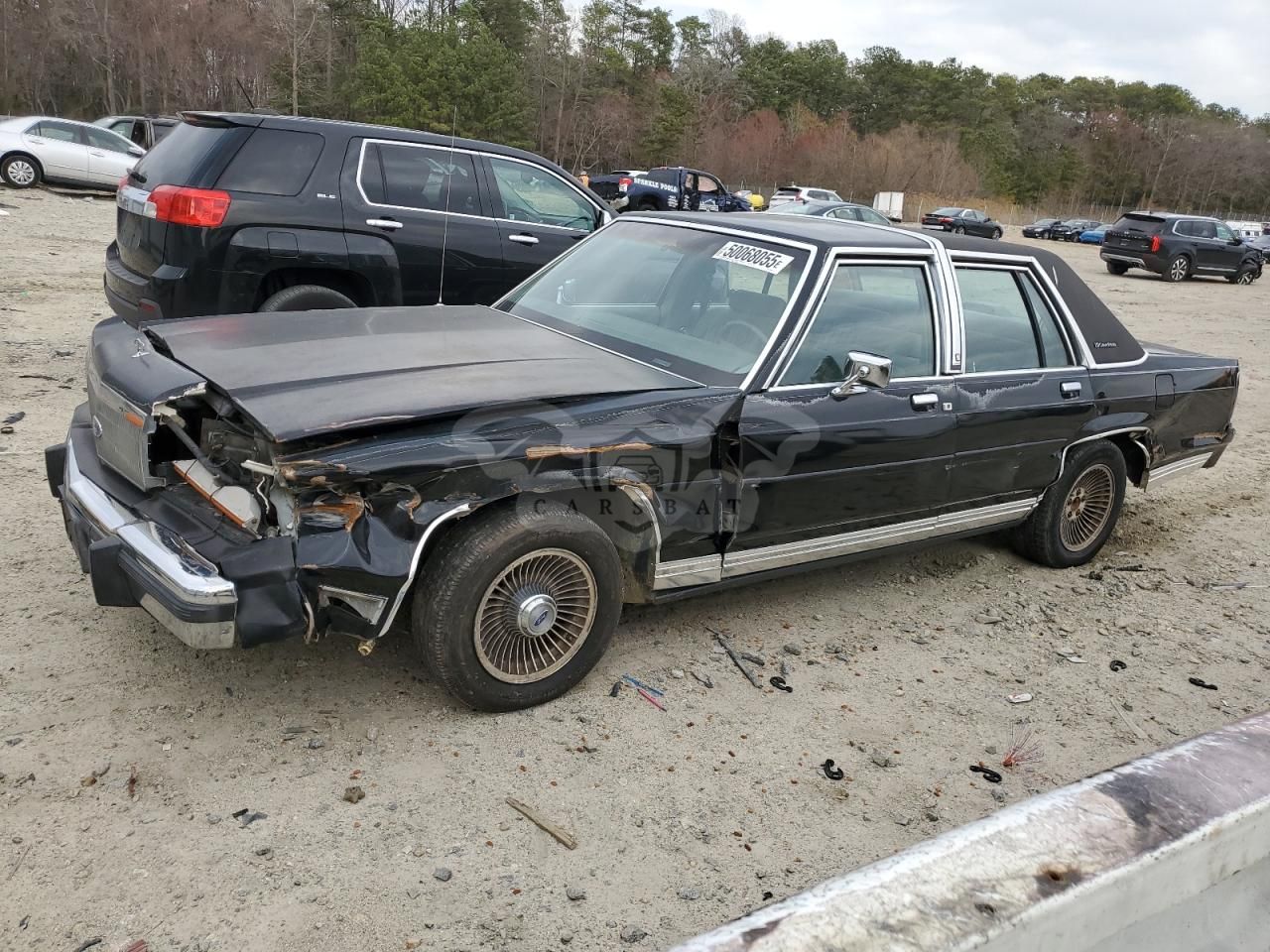 Ford Crown LX 5.0L 8 1990