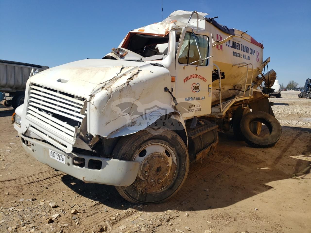 International TranStar / 8000 Series 8100 6 2002