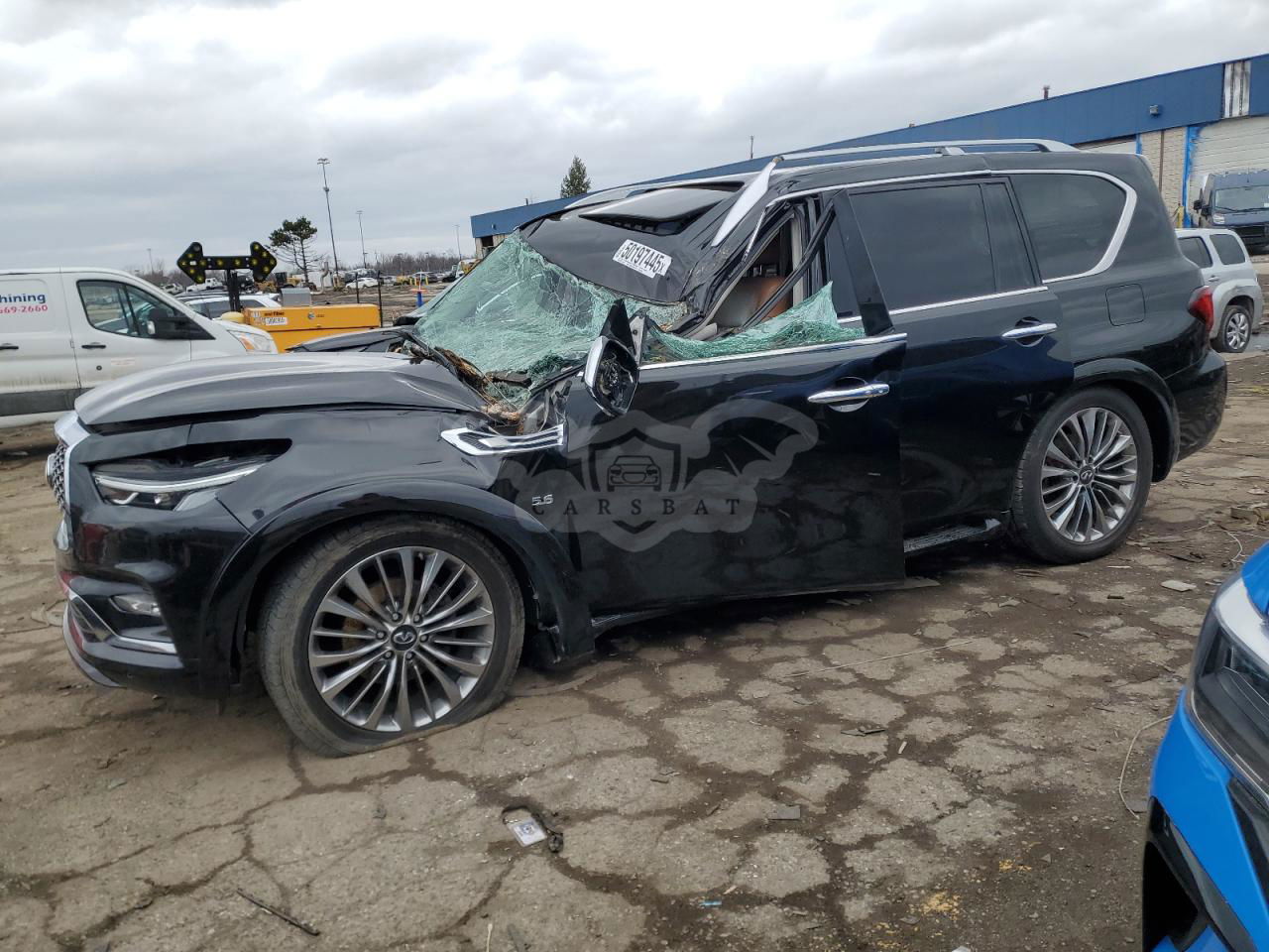 Infiniti QX80 LUXE 5.6L  8 2019