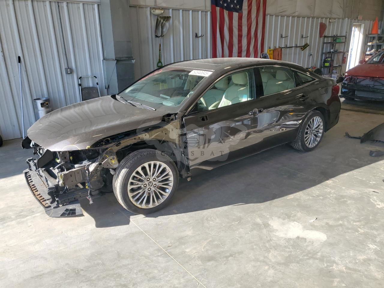 Toyota Avalon LIMITED 2.5L  4 2020