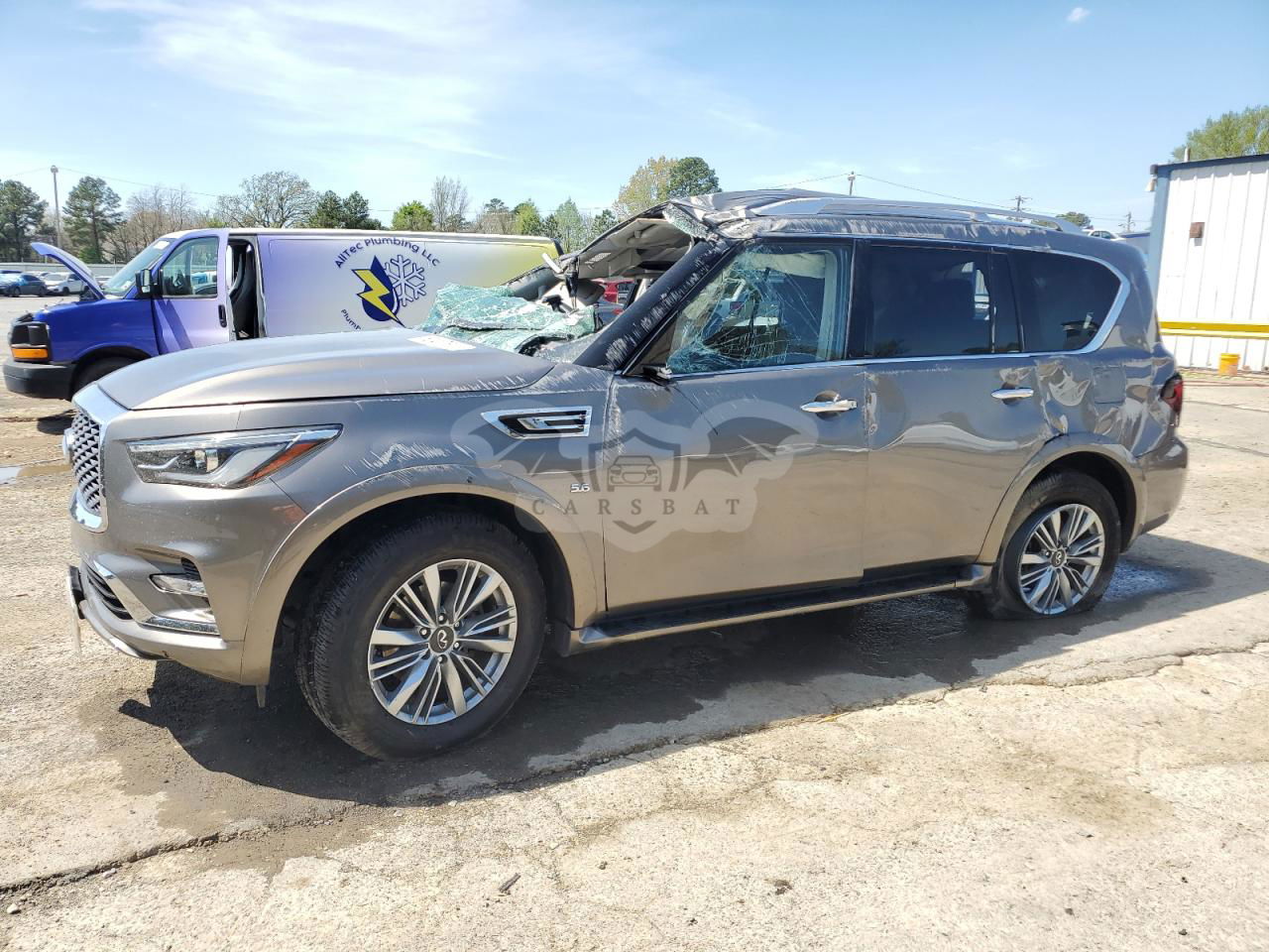 Infiniti QX80 LUXE 5.6L  8 2019