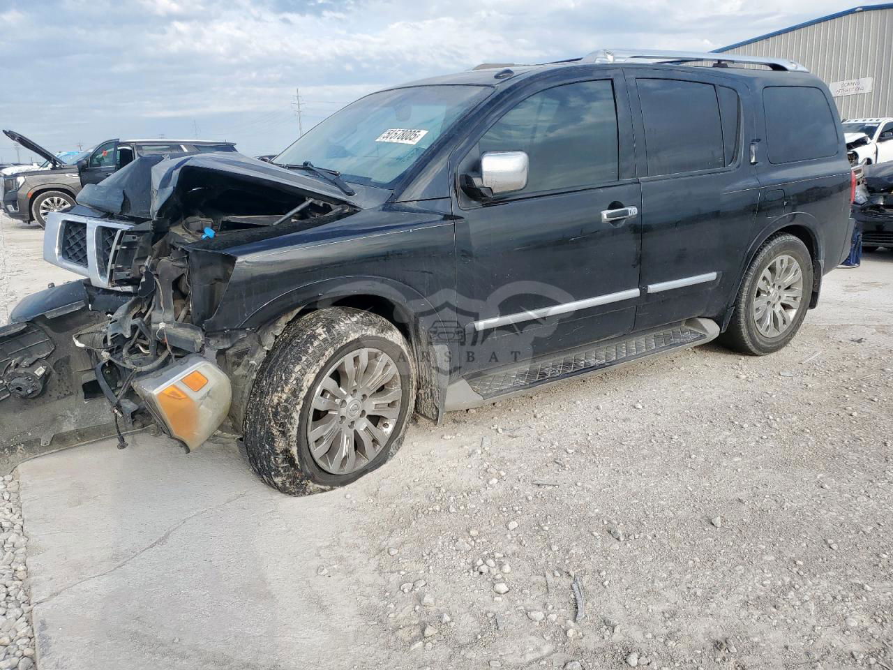 Nissan Armada PLATINUM 5.6L  8 2015