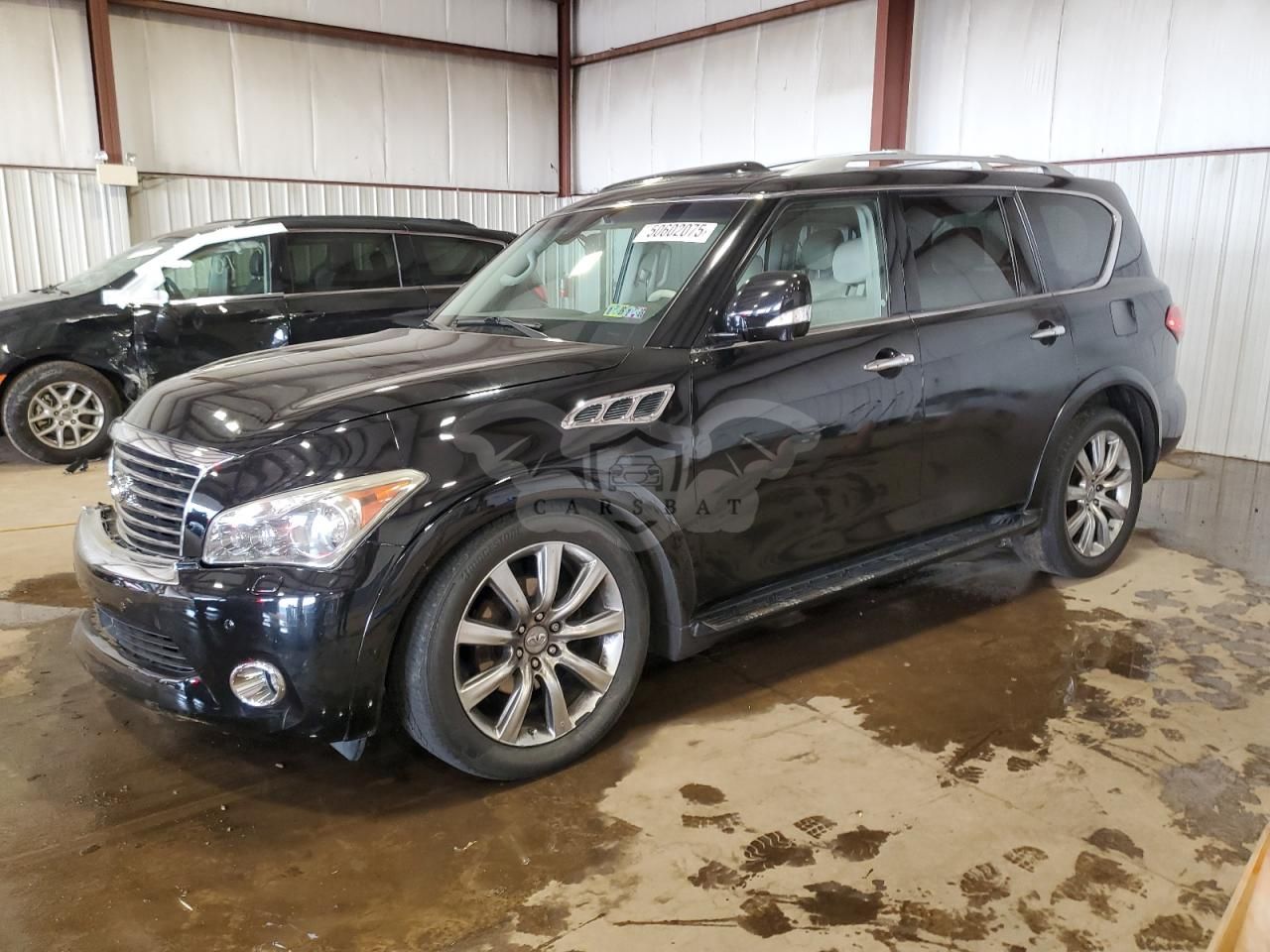 Infiniti QX56 5.6L 8 2013