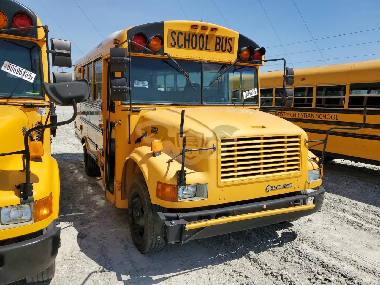 International 3000 3800 7.2L 8 2001